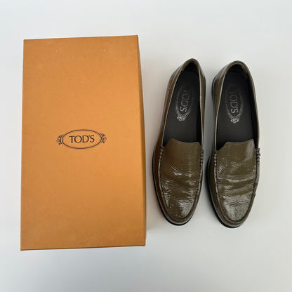 Olive Tods Loafers