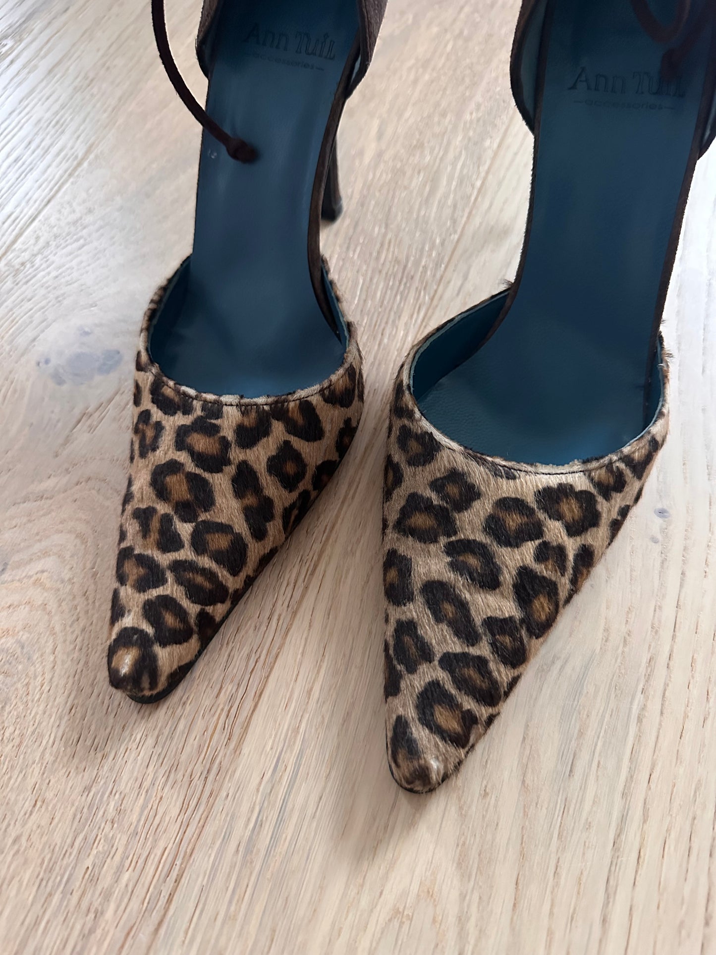 SALE Vintage leopard fur heels