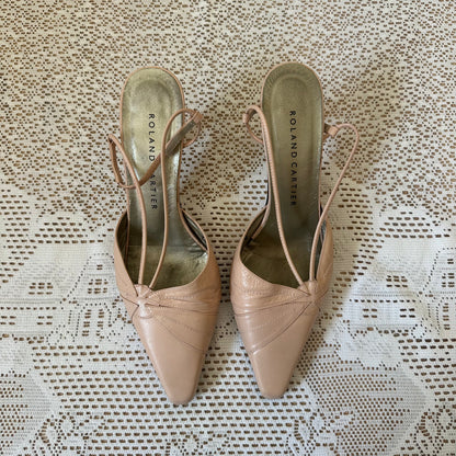 Vintage nude kitten heels