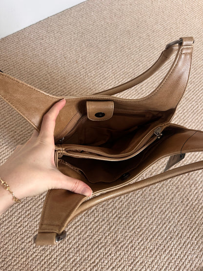 Vintage tan leather bag
