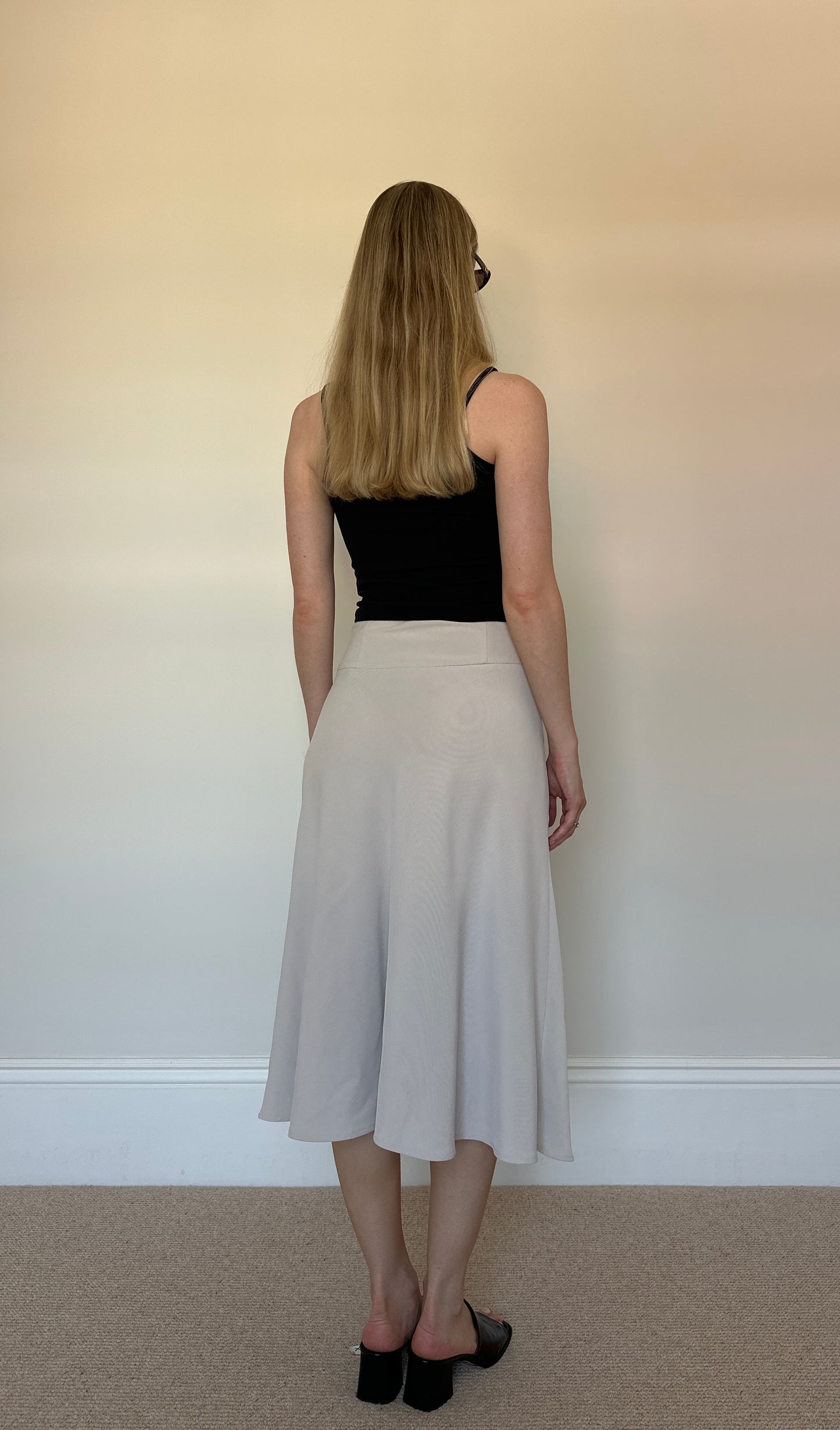 Vintage beige floaty skirt