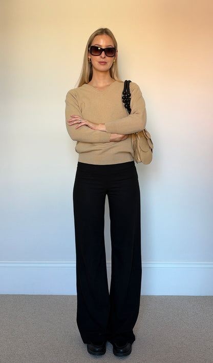 Vintage camel v-neck jumper