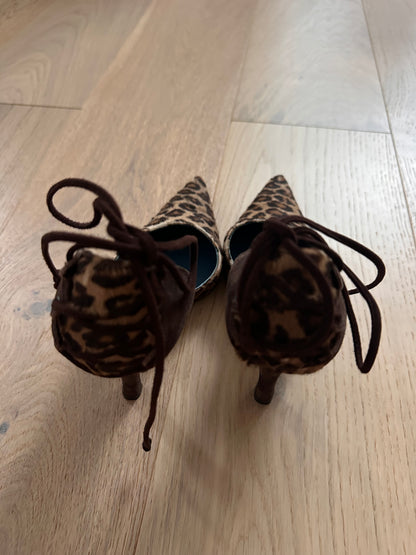 SALE Vintage leopard fur heels