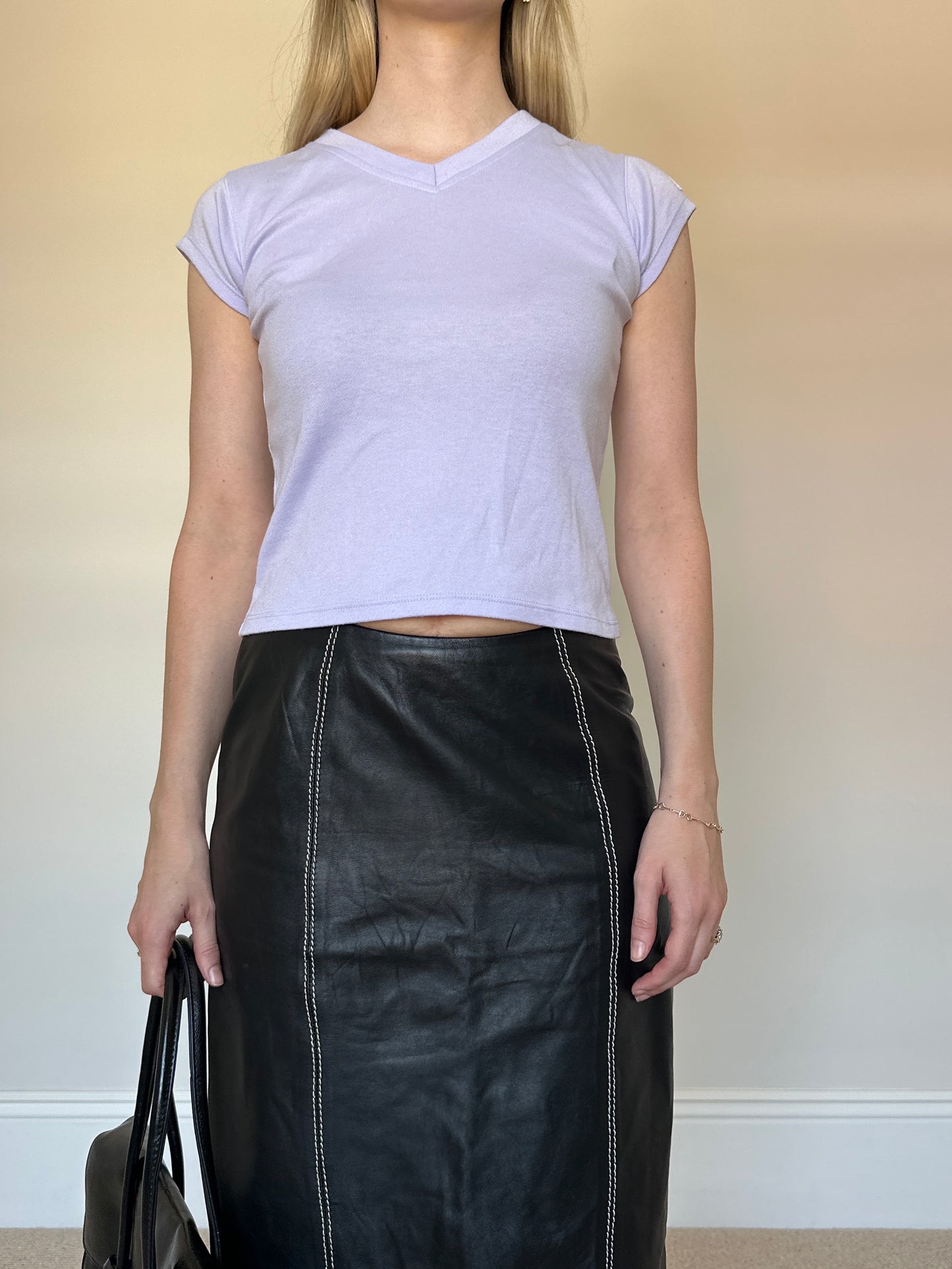 Vintage high v-neck lilac t shirt