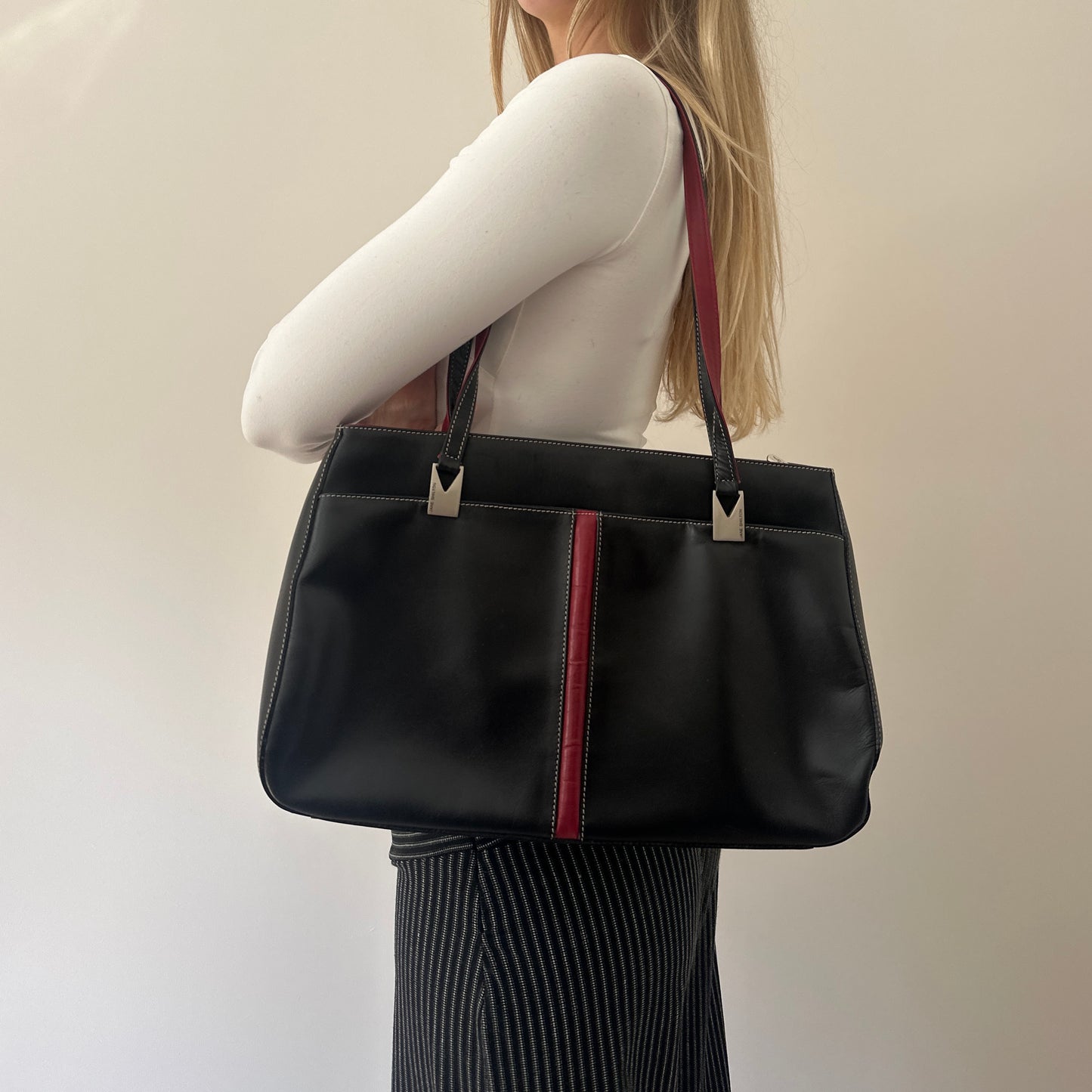 Vintage black & red handbag