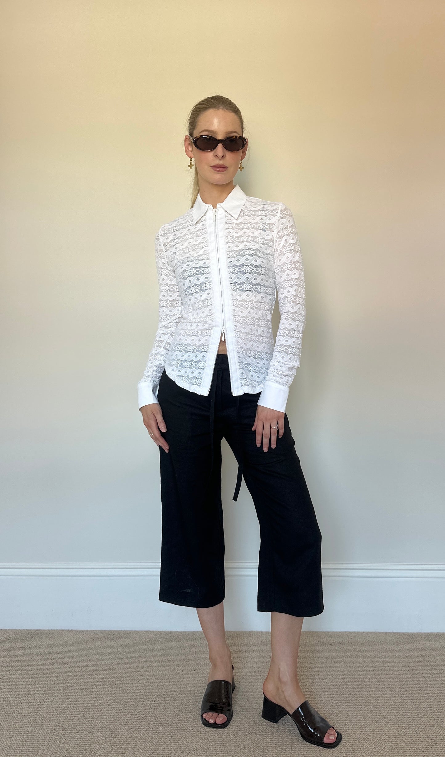 Vintage zip white blouse
