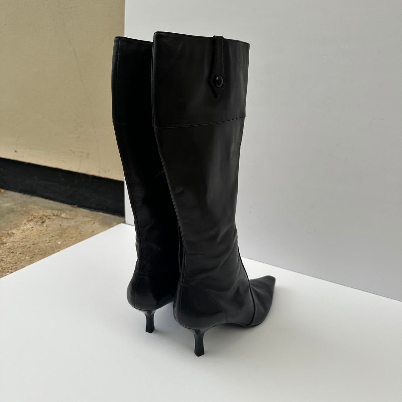 Vintage 00s black leather boots