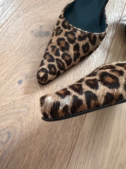 SALE Vintage leopard fur heels