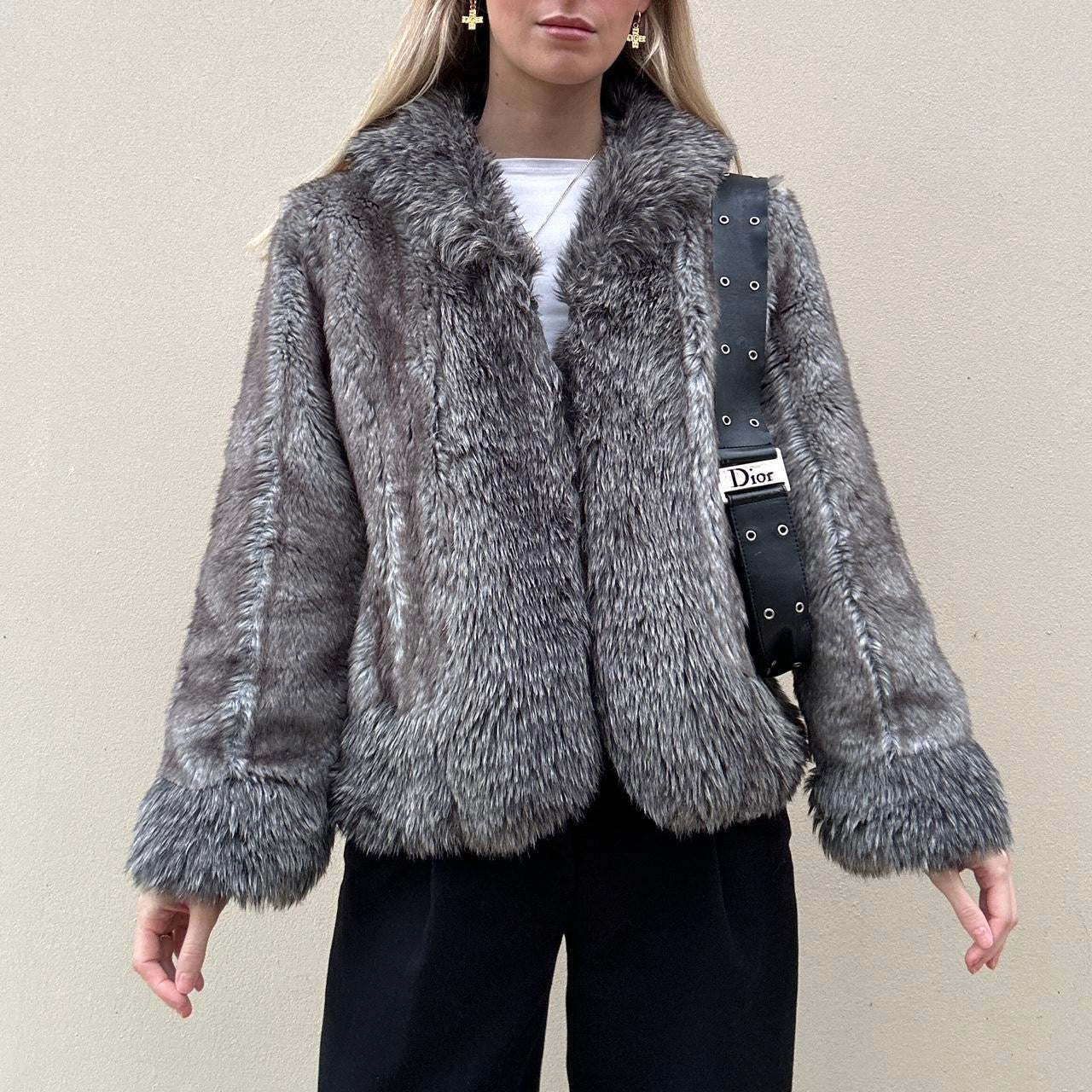 Vintage 00s faux fur grey coat