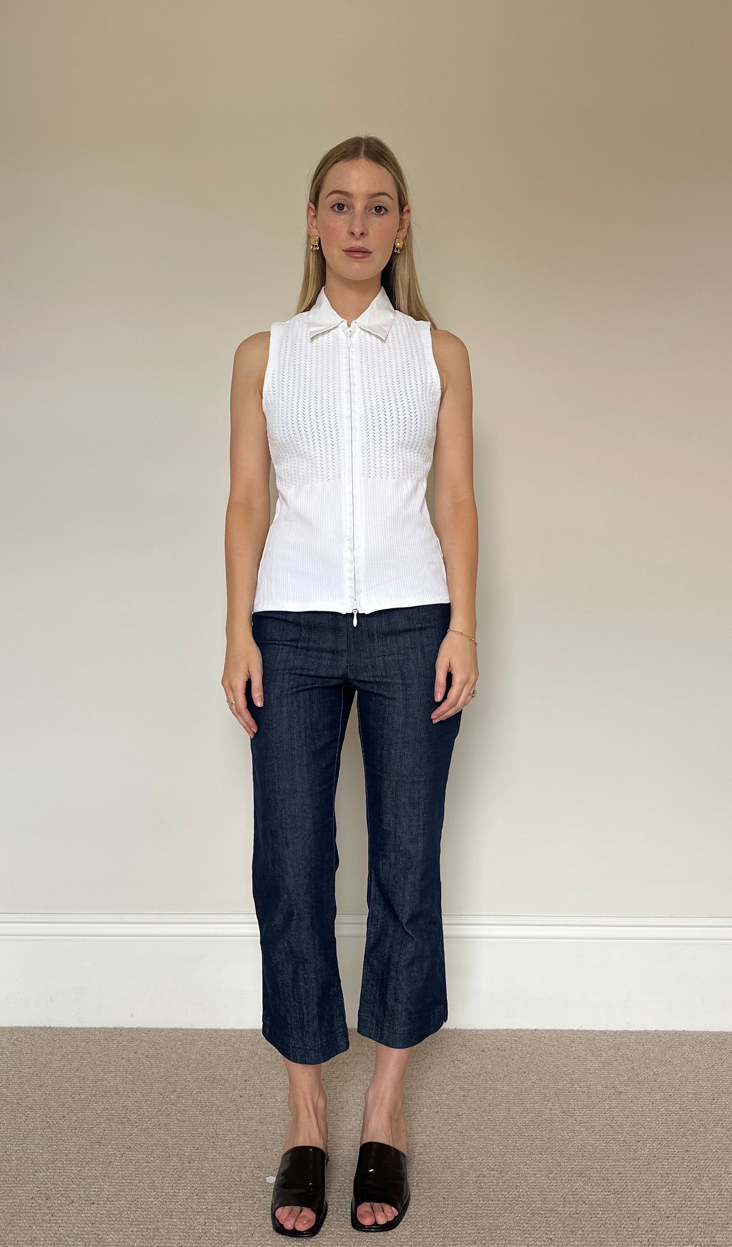 Vintage white zip top
