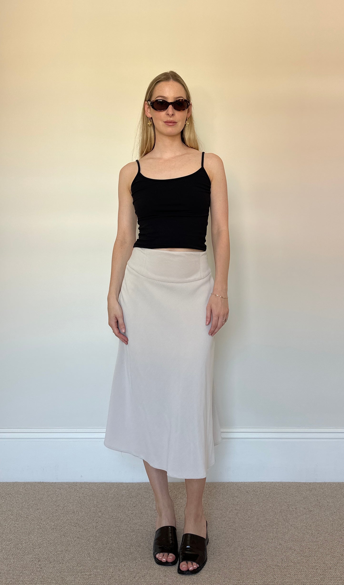 Vintage beige floaty skirt