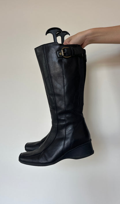 Vintage buckle leather boots