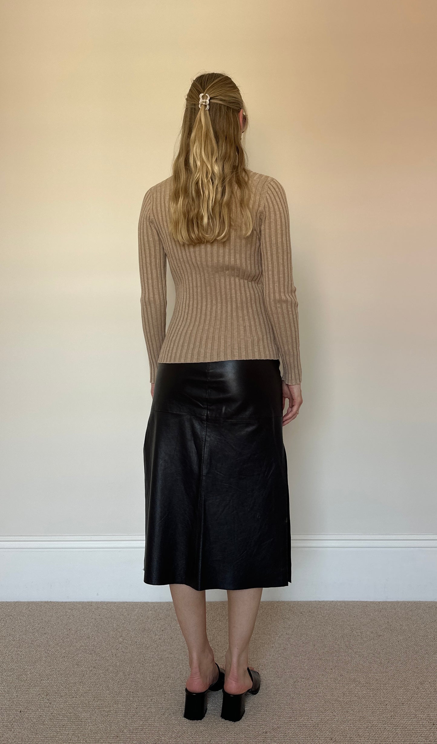 vintage knit mother of pearl top