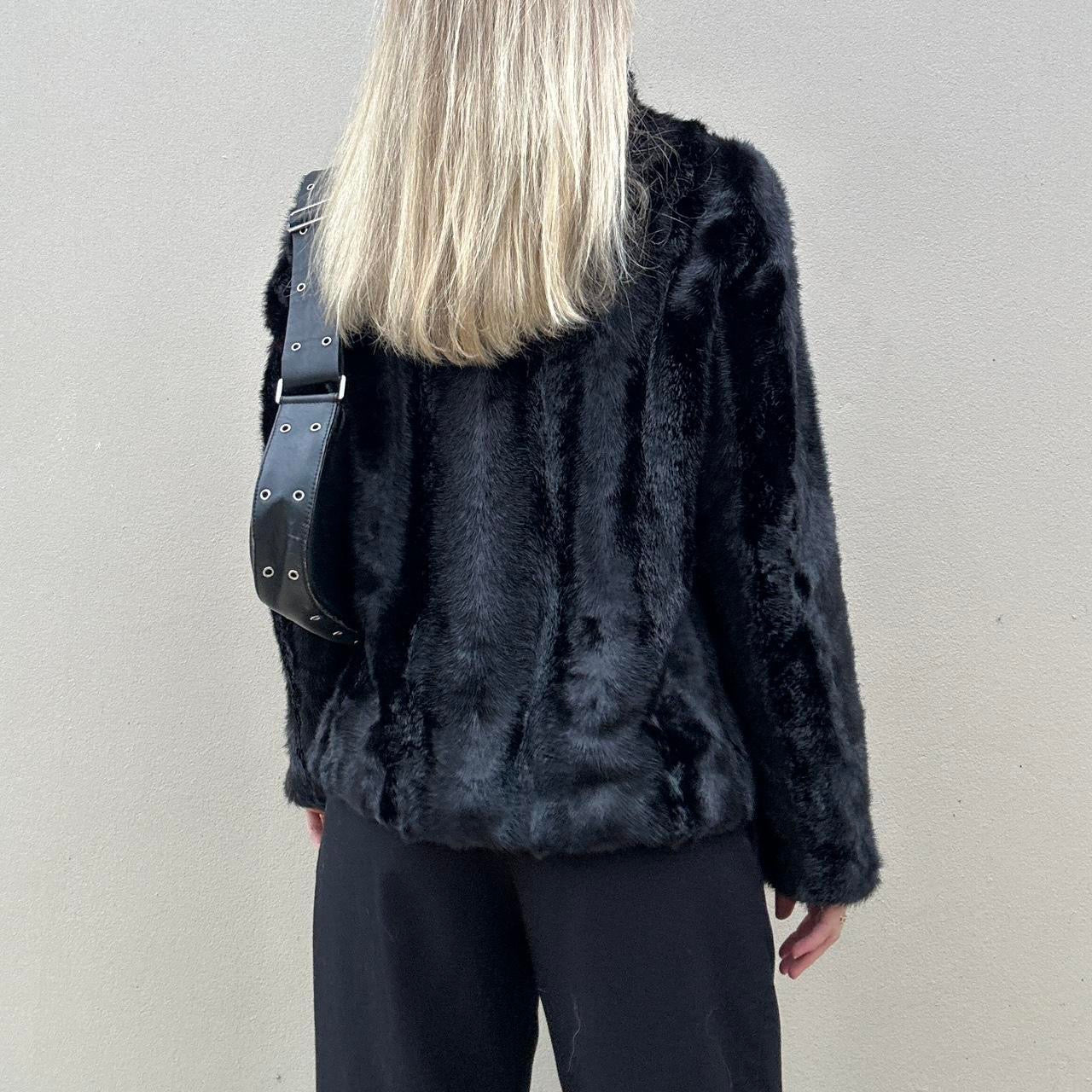 Vintage 00s black faux fur coat