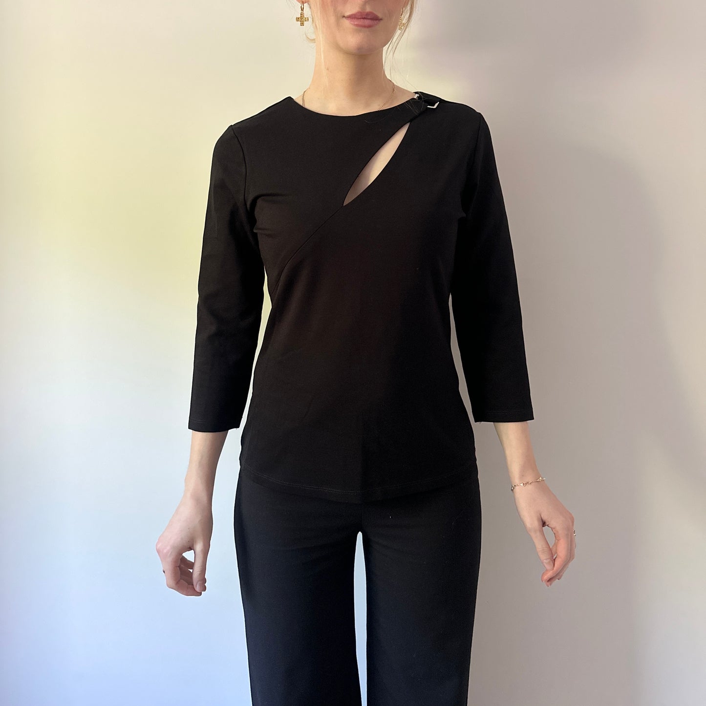 Vintage black 3/4 sleeve top