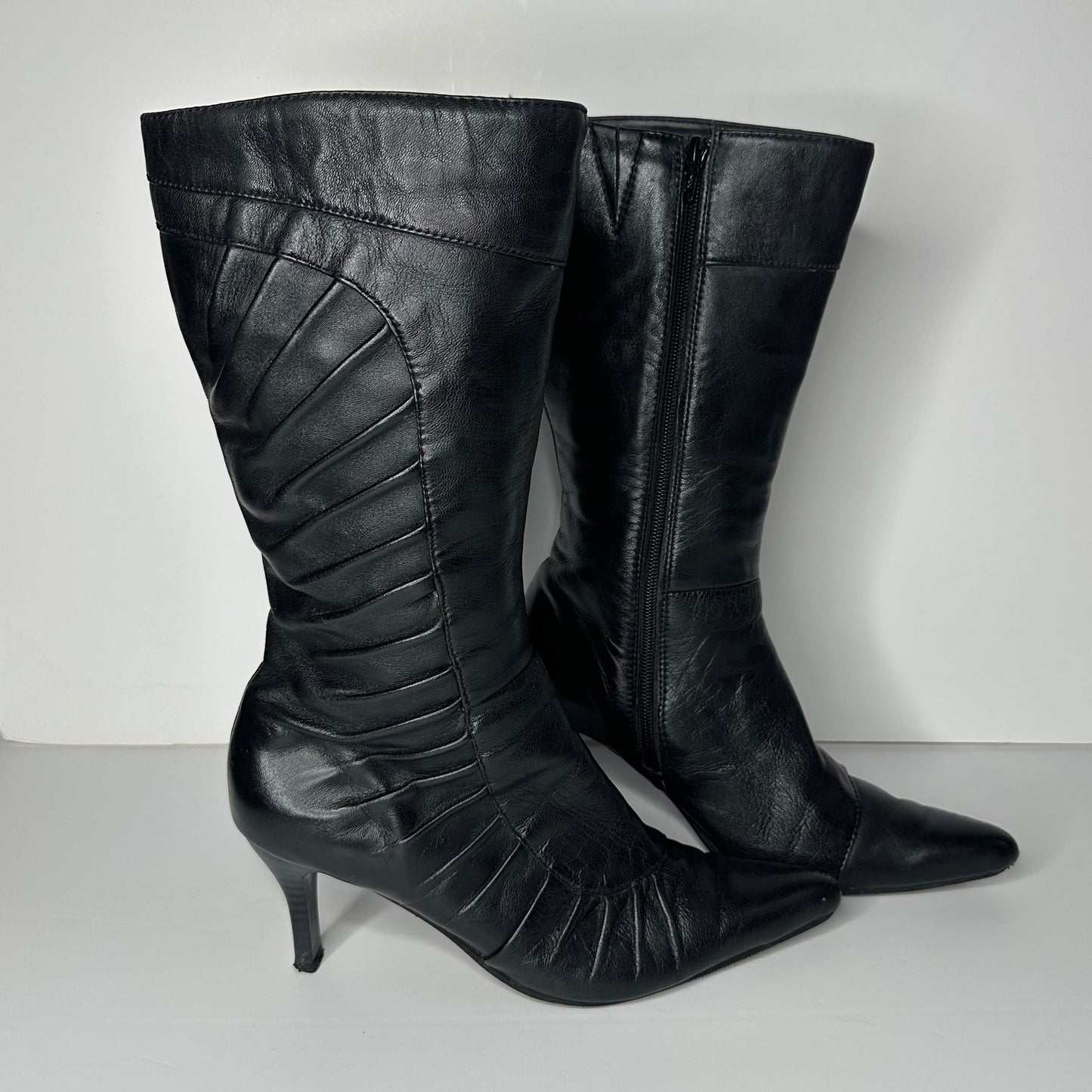 Vintage 00s leather boots