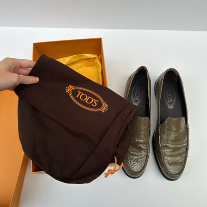 Olive Tods Loafers