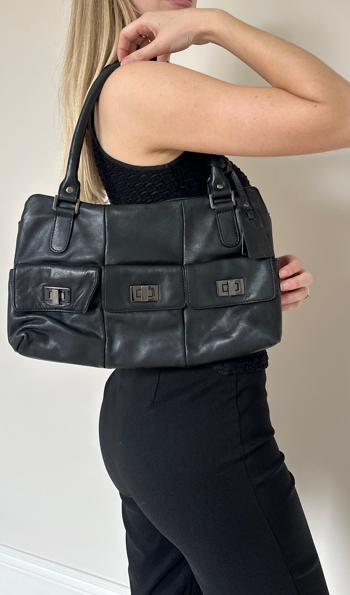 Vintage black leather bag