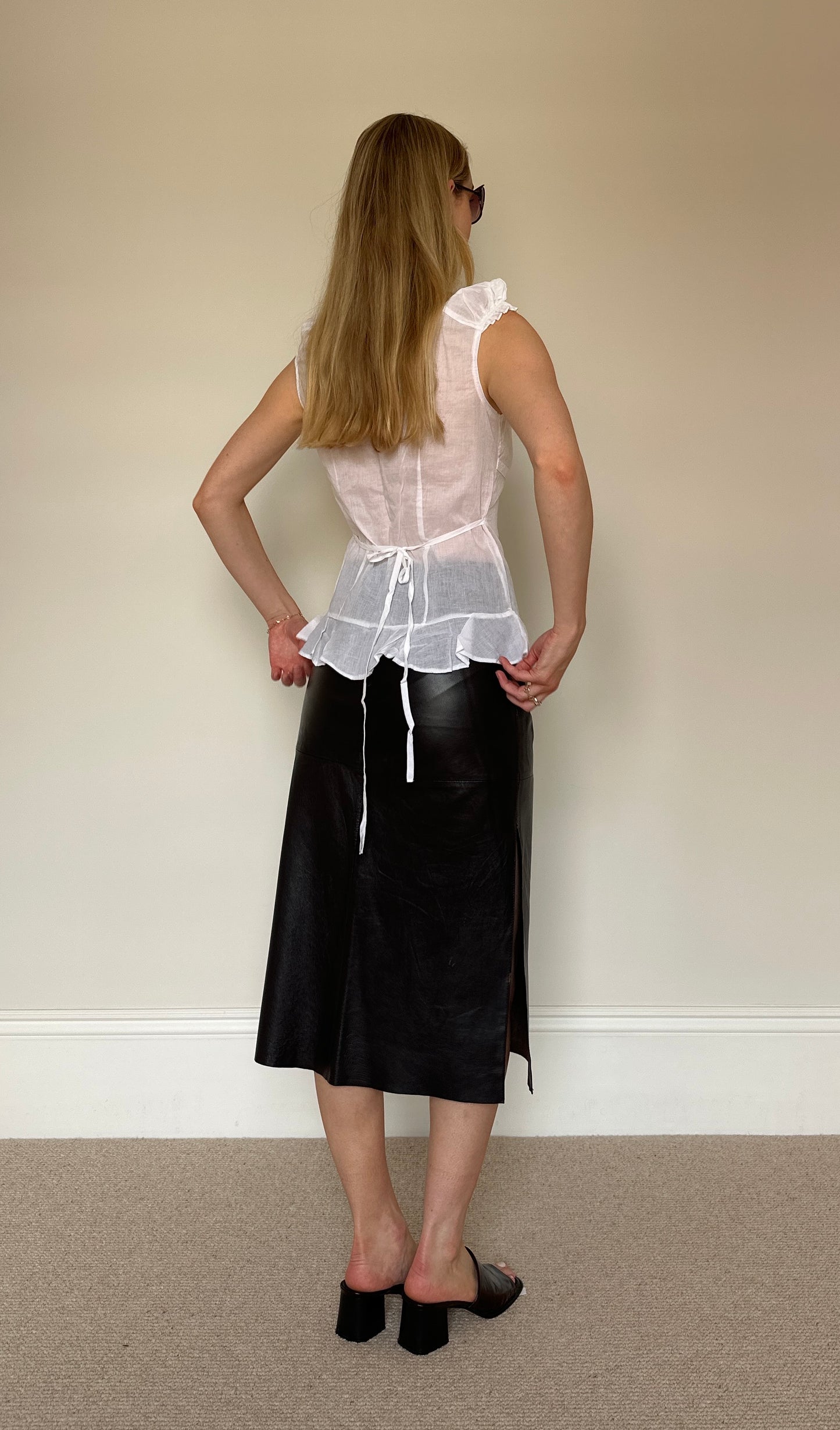 Vintage white hook & eye blouse