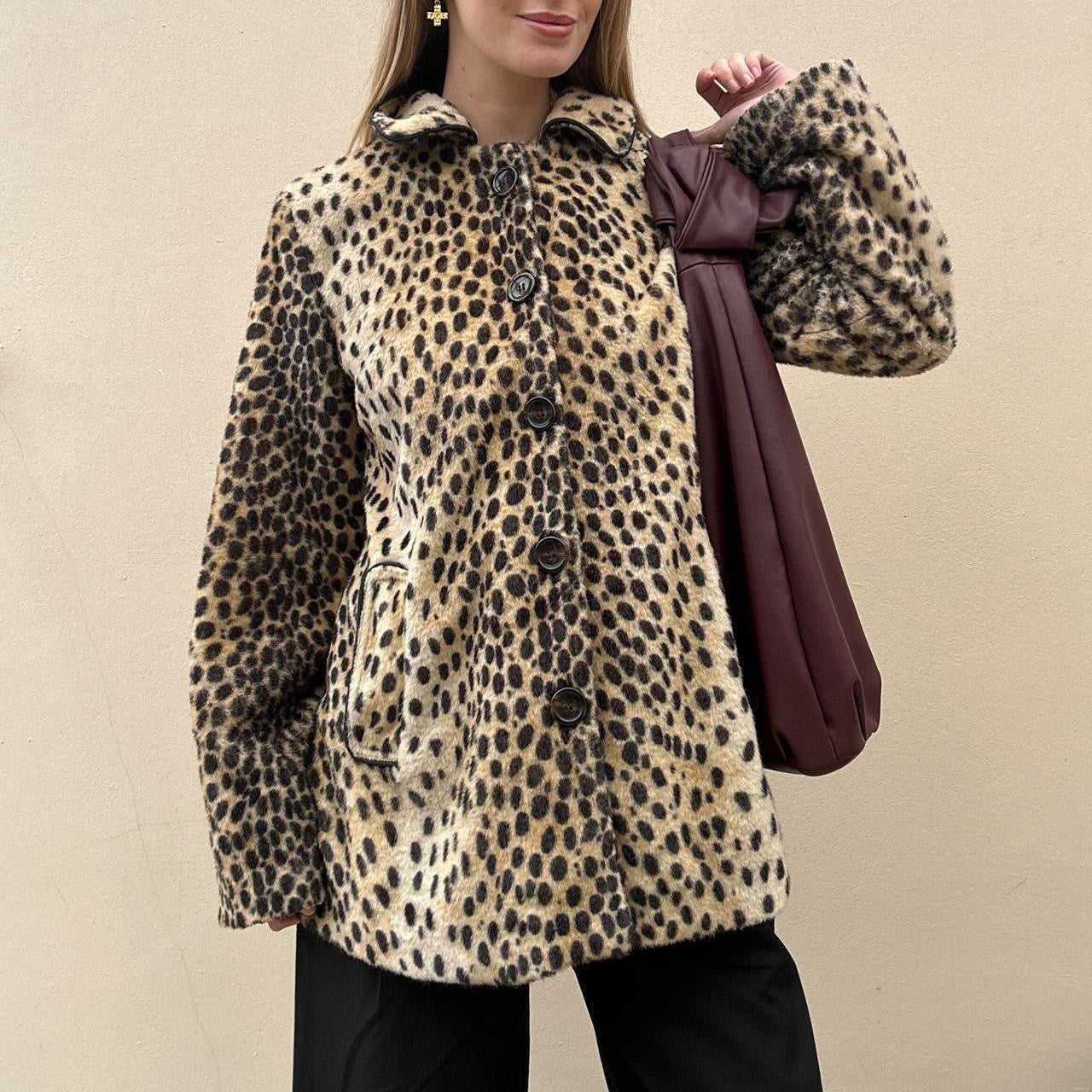 Vintage 00s leopard coat