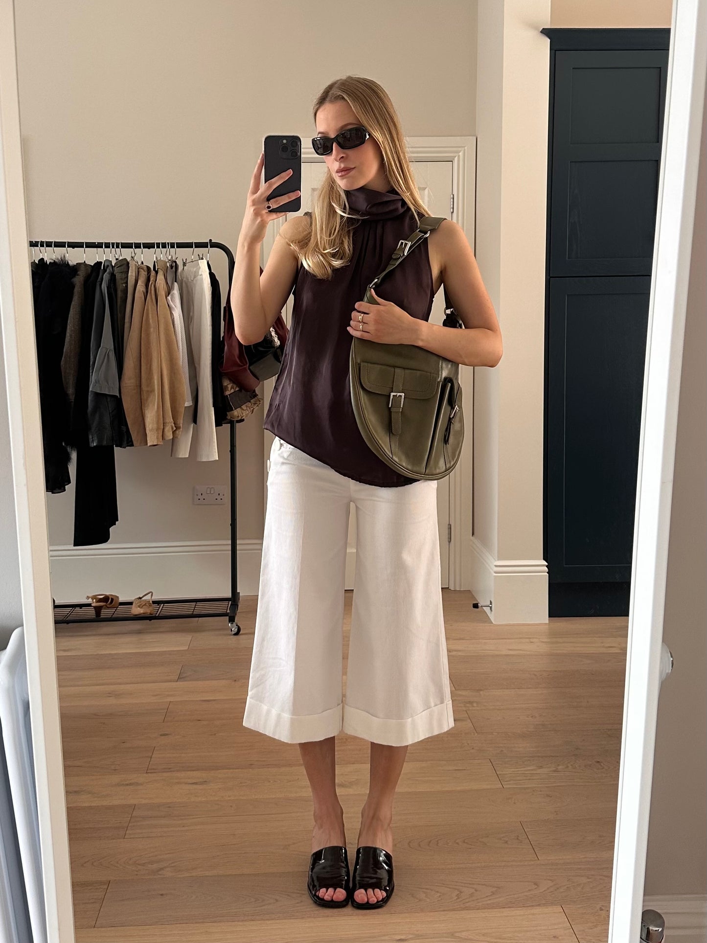 Vintage olive leather shoulder bag
