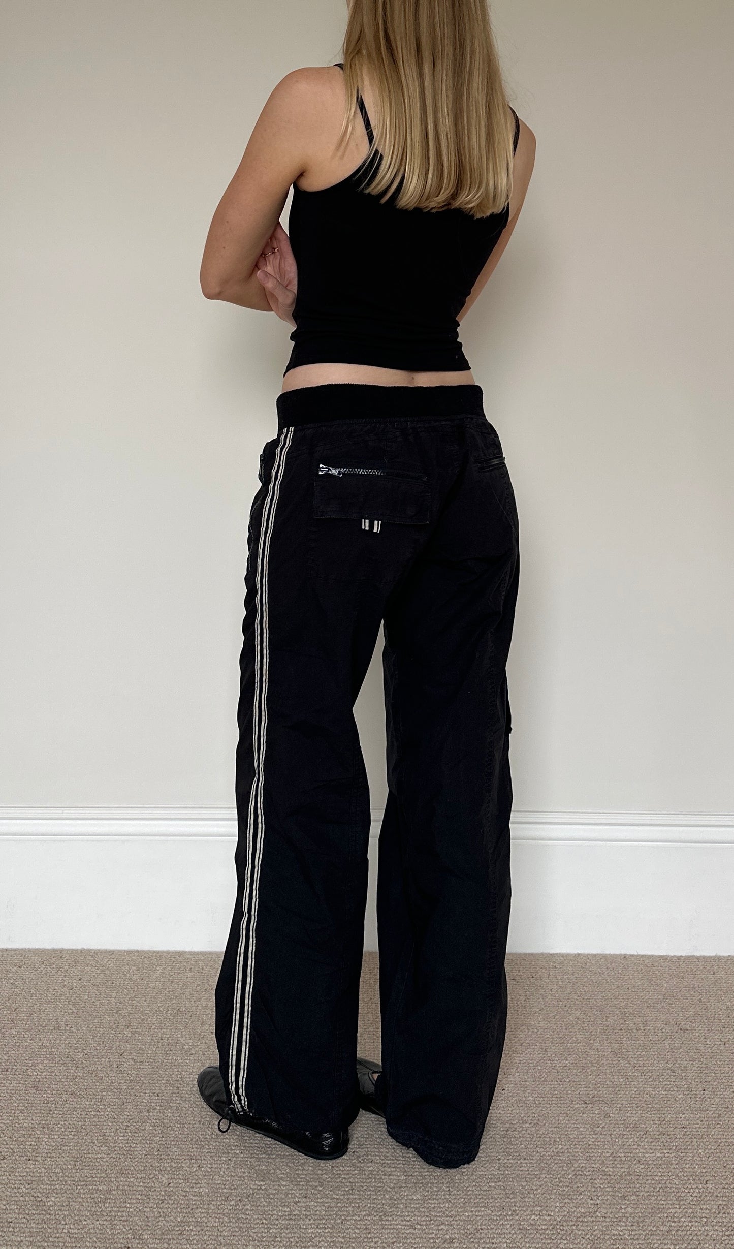 Vintage 00s toggle trackies