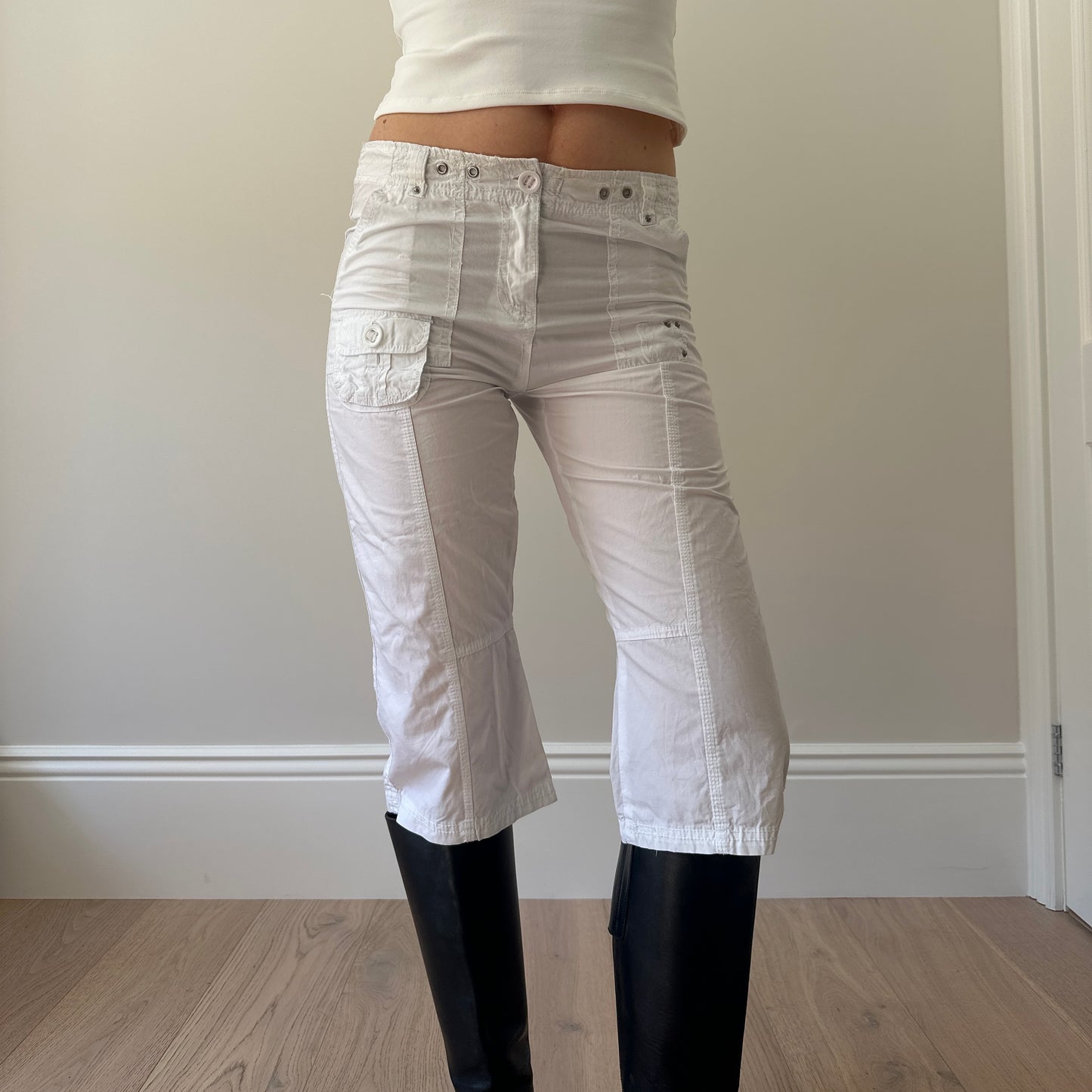 Vintage white capris