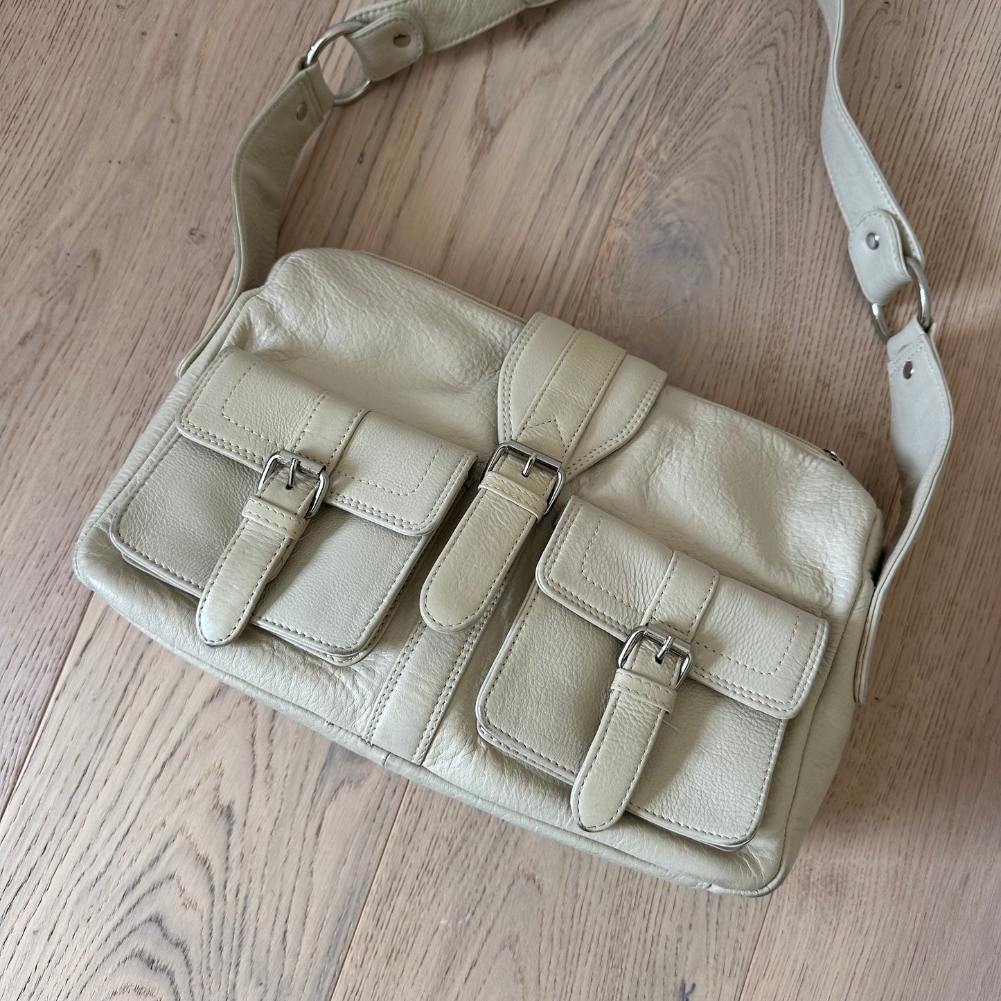 Vintage cream leather satchel bag