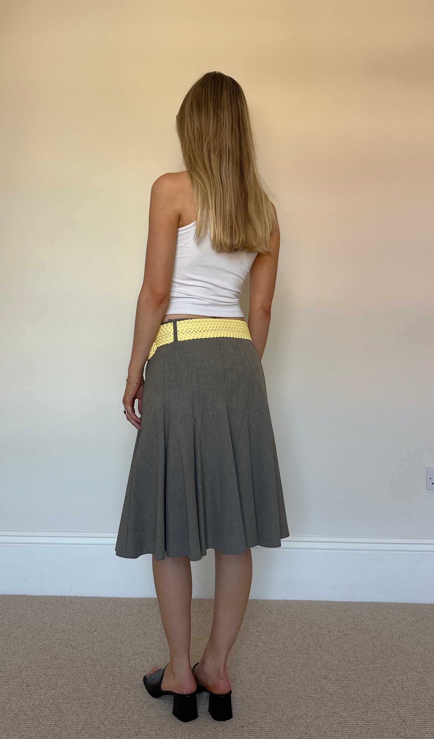 Vintage grey skirt & butter yellow belt