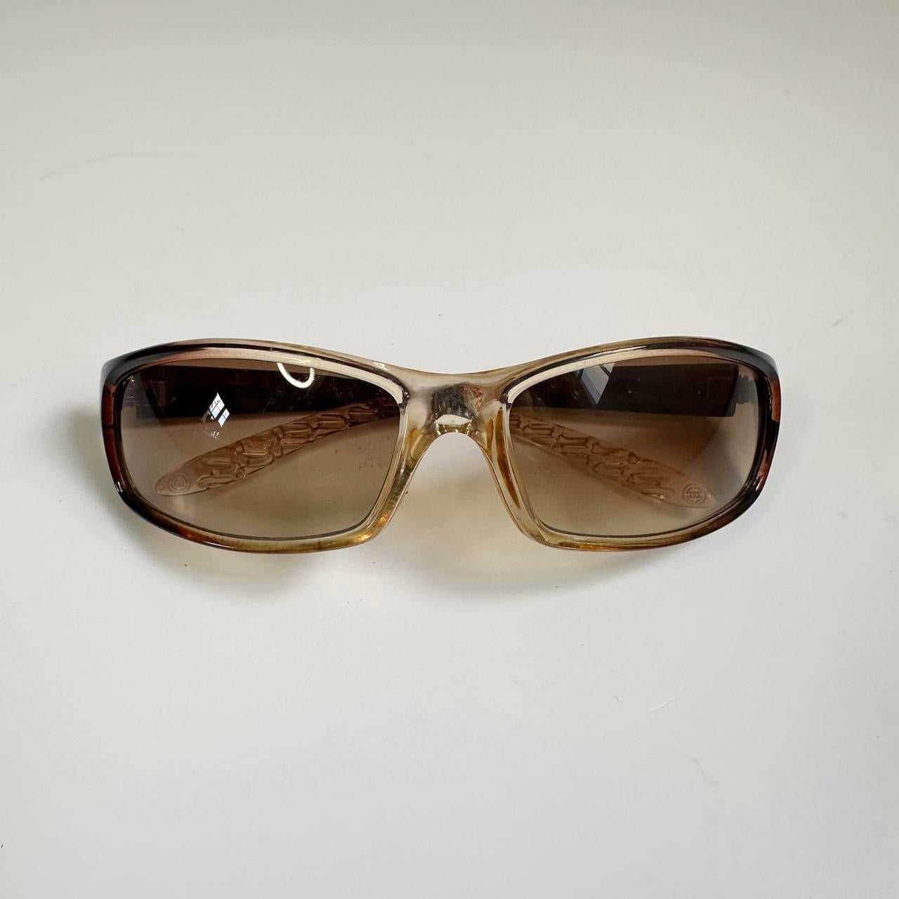 Vintage 00s ombré sunglasses