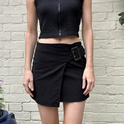 Vintage 00s buckle mini skirt