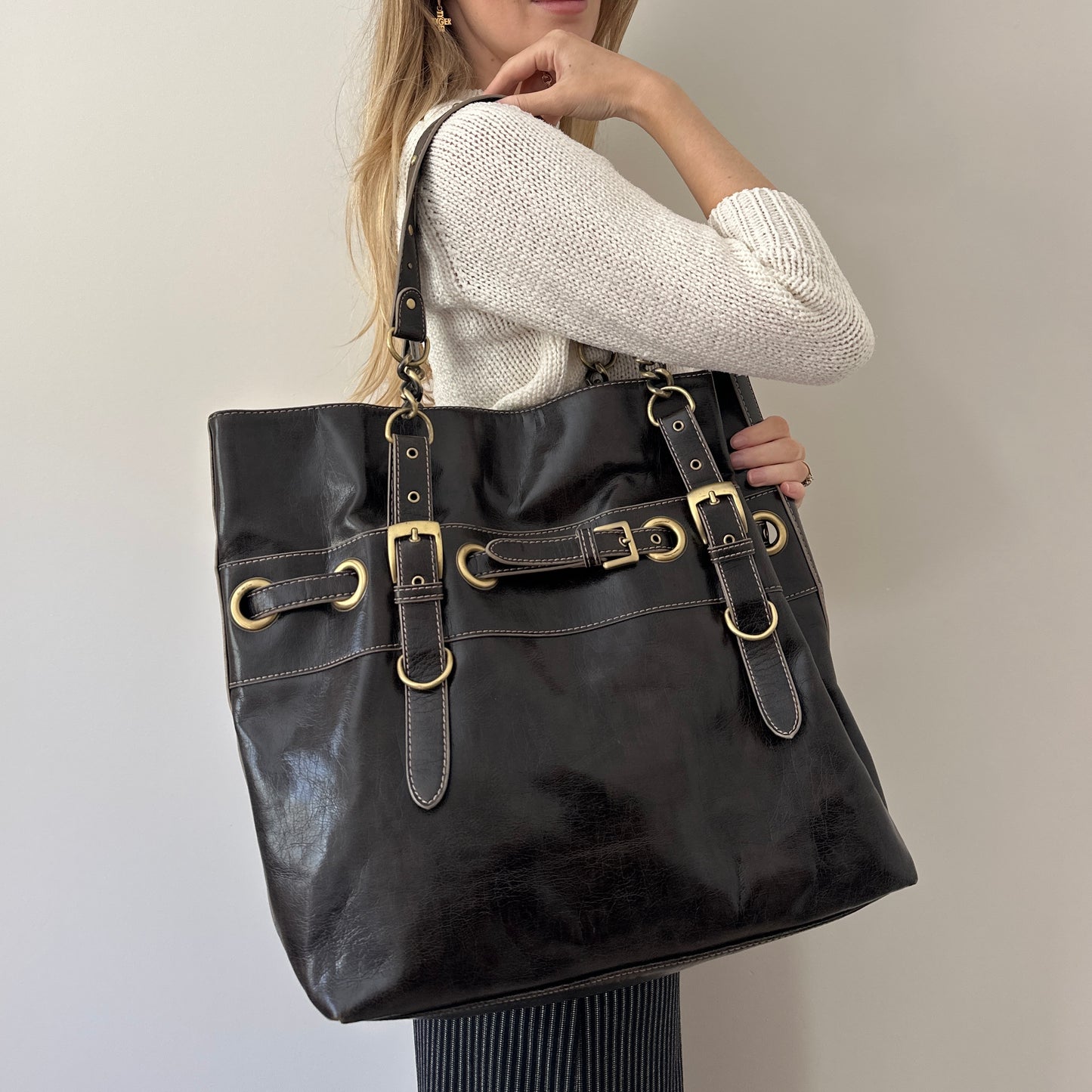 Vintage dark brown bag