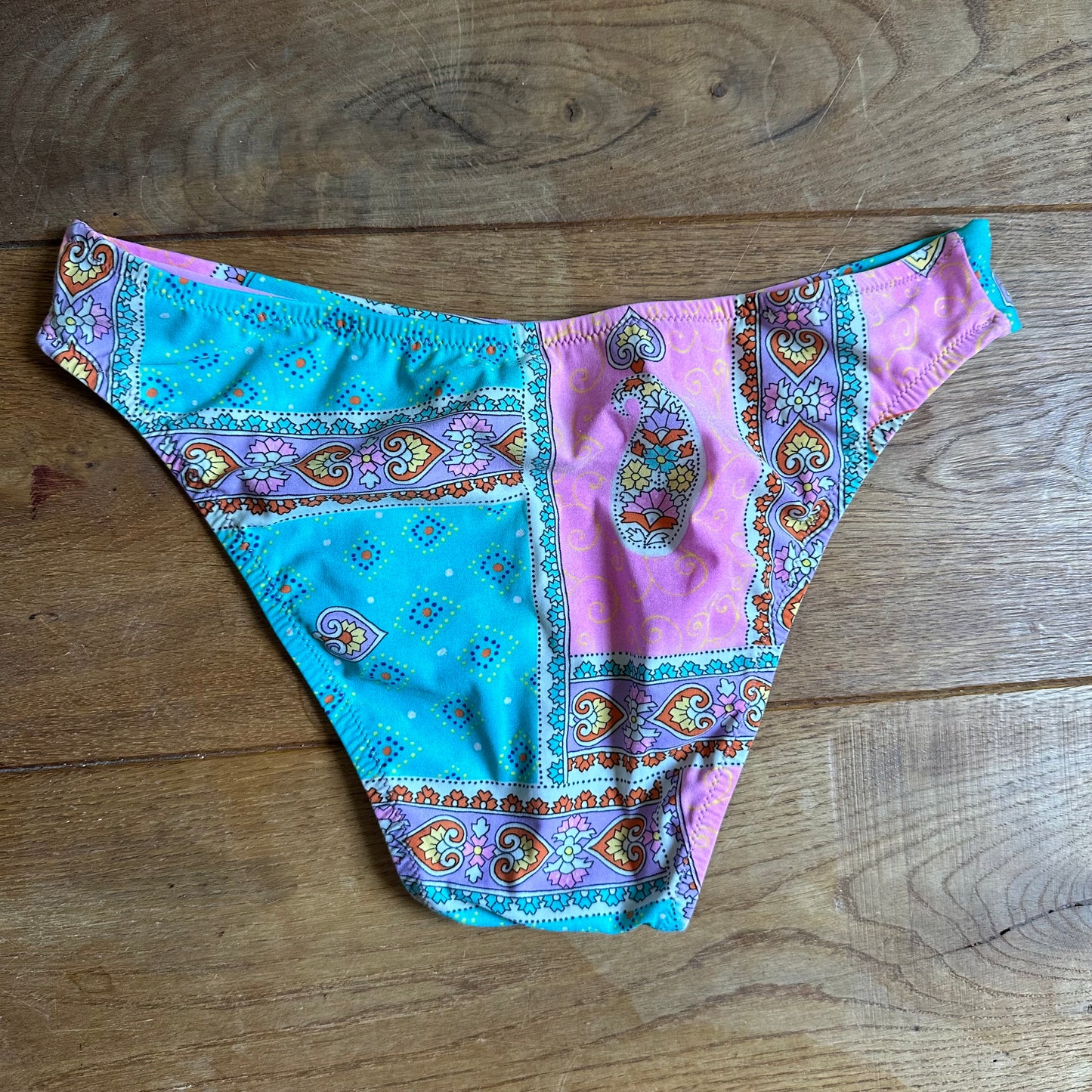 00s paisley bikini Small