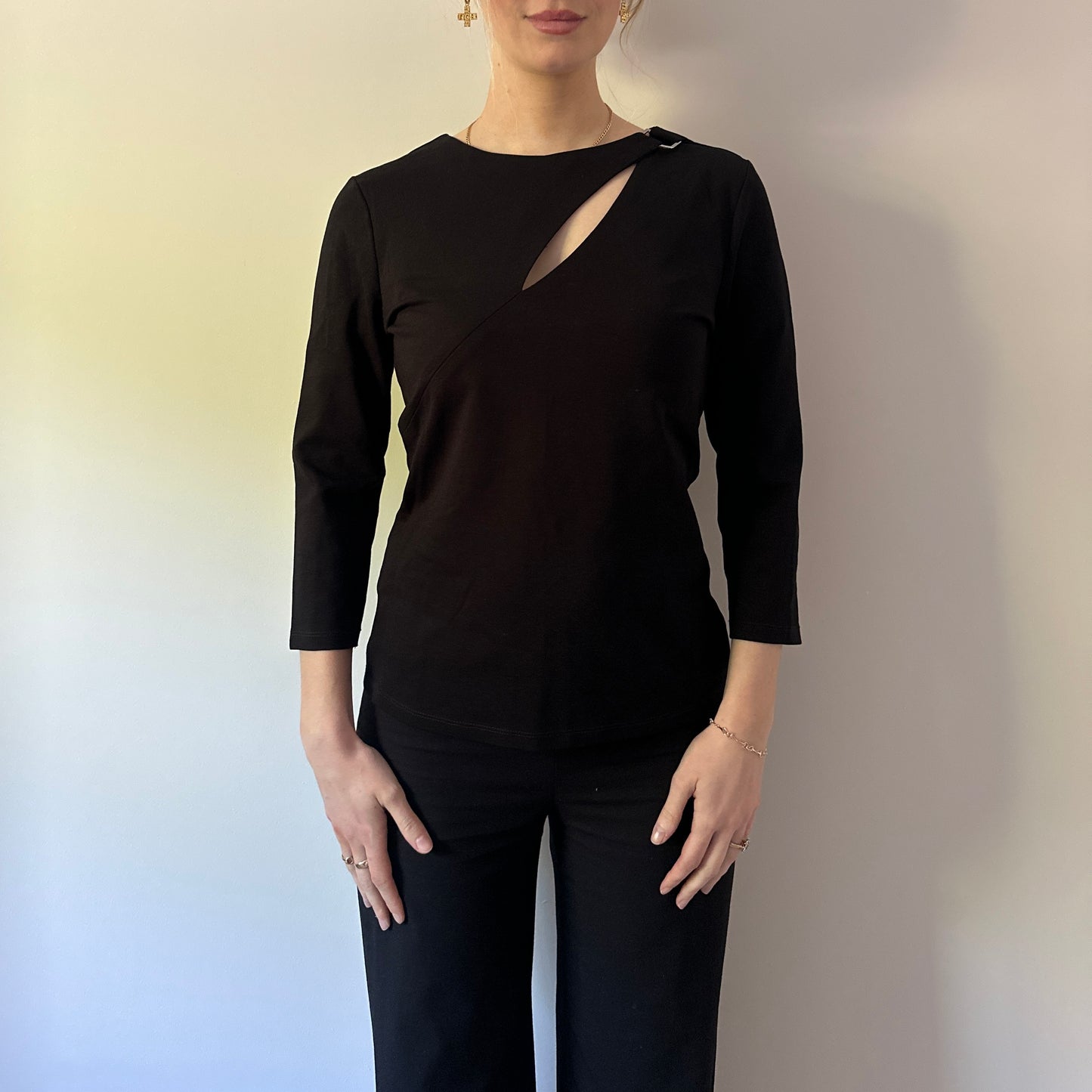 Vintage black 3/4 sleeve top