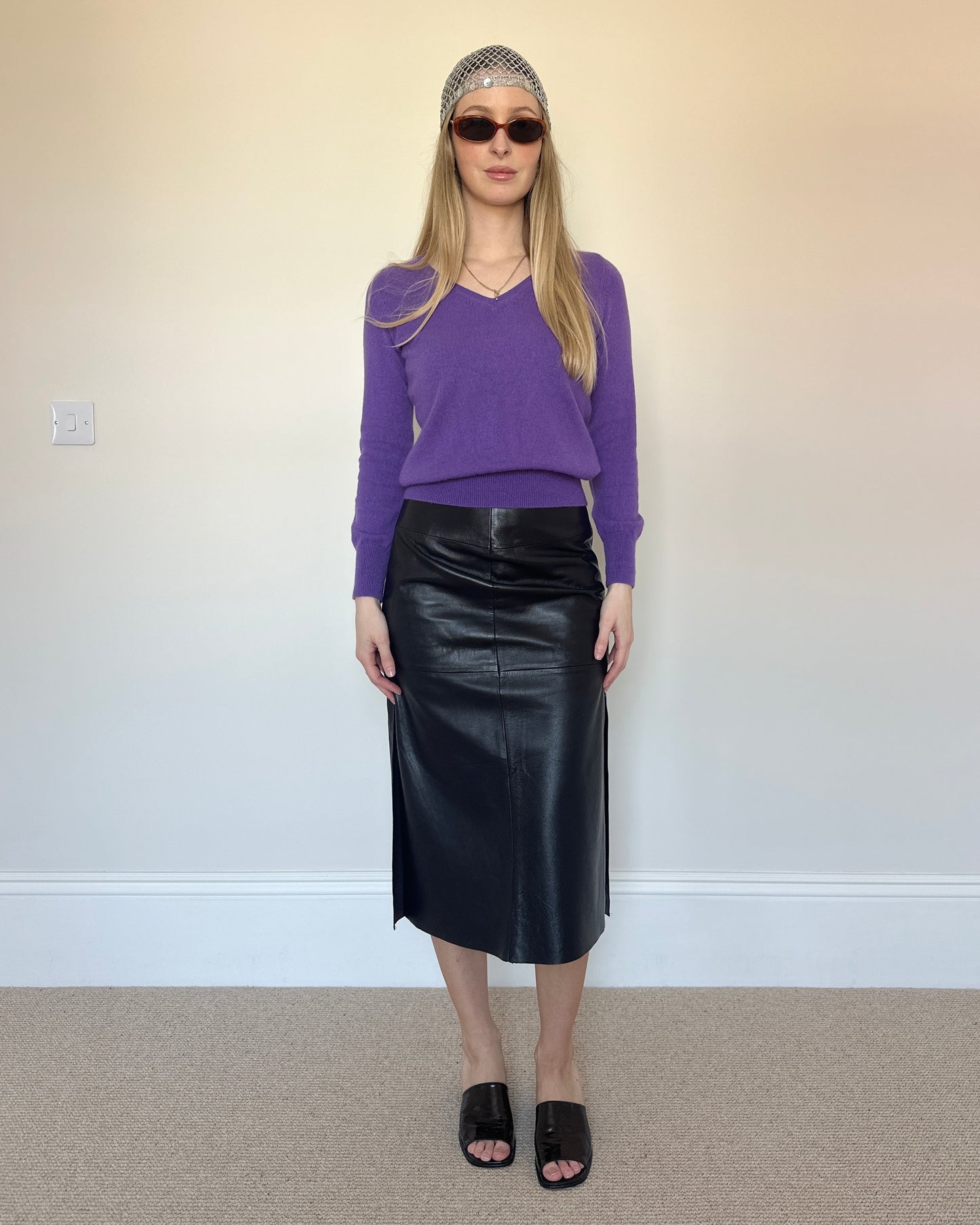 100% cashmere purple v-neck jumper