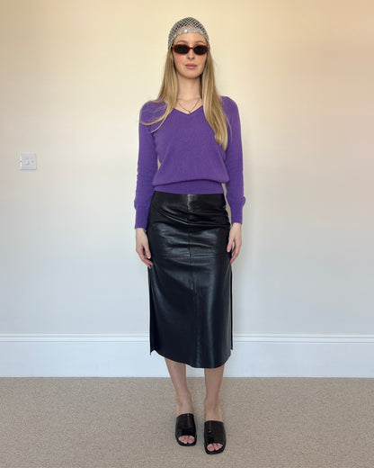 100% cashmere purple v-neck jumper