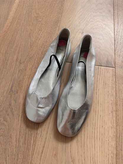SALE silver leather ballet flats