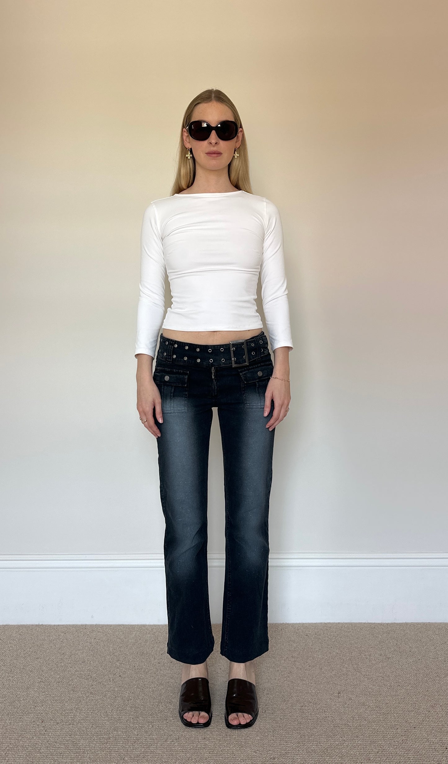Vintage grommet belt cropped jeans