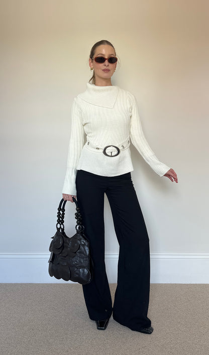 Vintage white jumper with belt