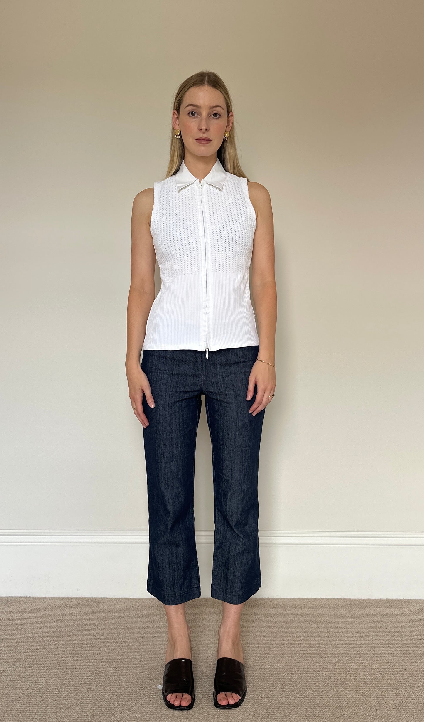 Vintage white zip top