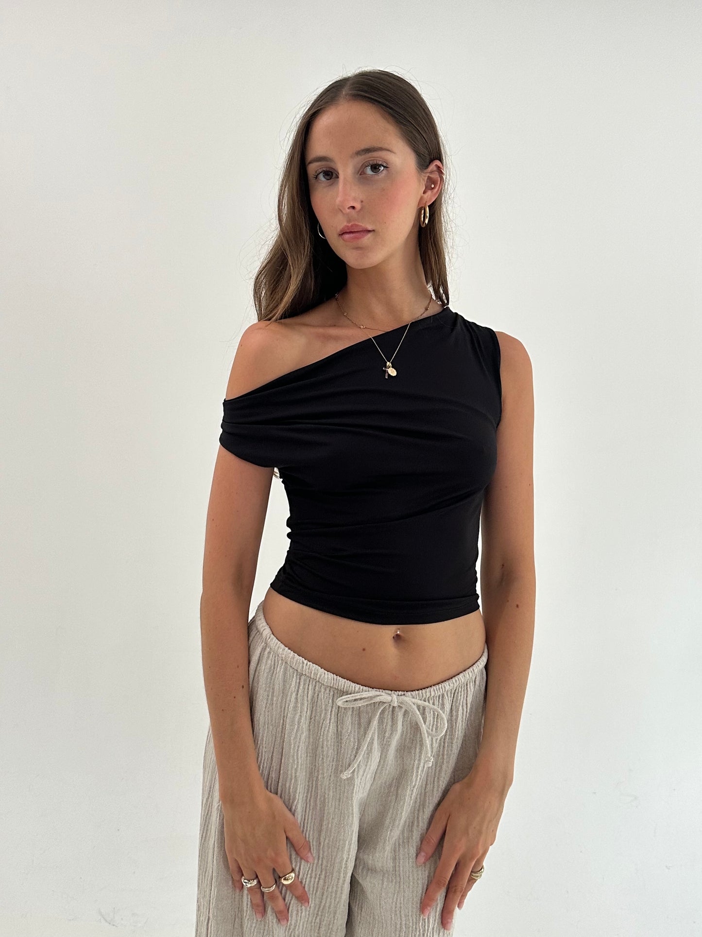 The Willow top in Black