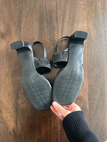 Vintage black contrast stitch heels