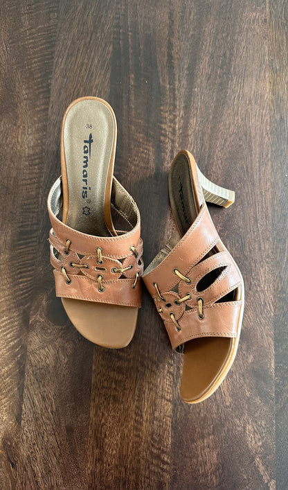Vintage brown mules