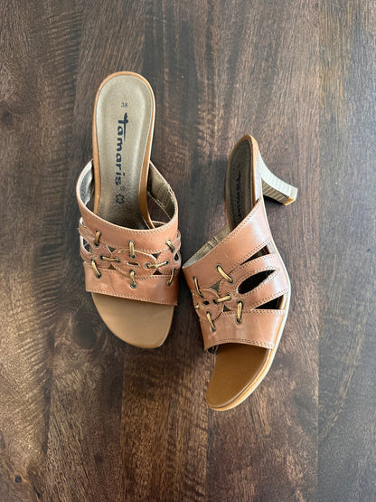 Vintage brown mules
