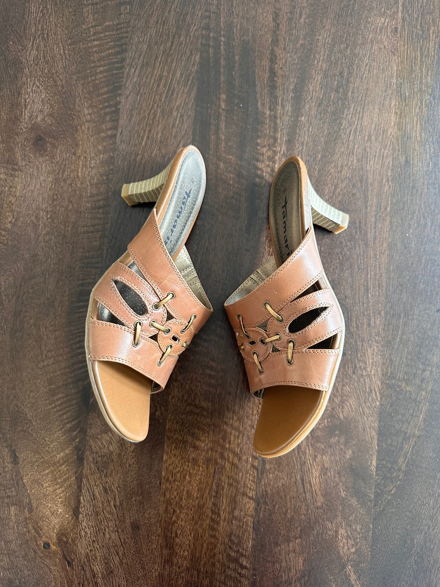 Vintage brown mules