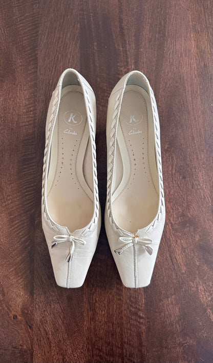 Vintage heel ballet flats