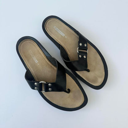Vintage leather flip flops
