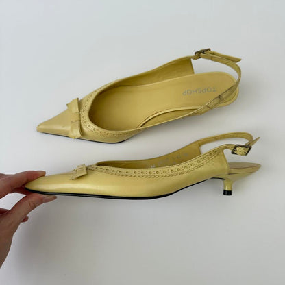 Vintage butter yellow kitten heels