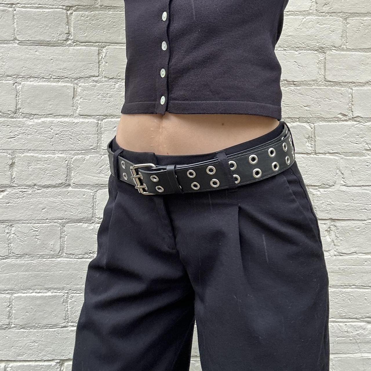 Grommet belt