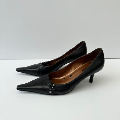 Vintage 00s piercing kitten heels